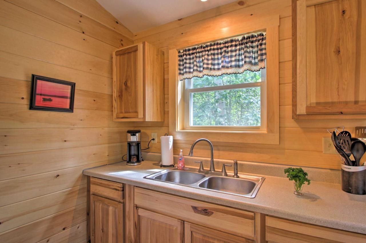 Family Cabin With Beach Access On Panther Pond Raymond Bagian luar foto