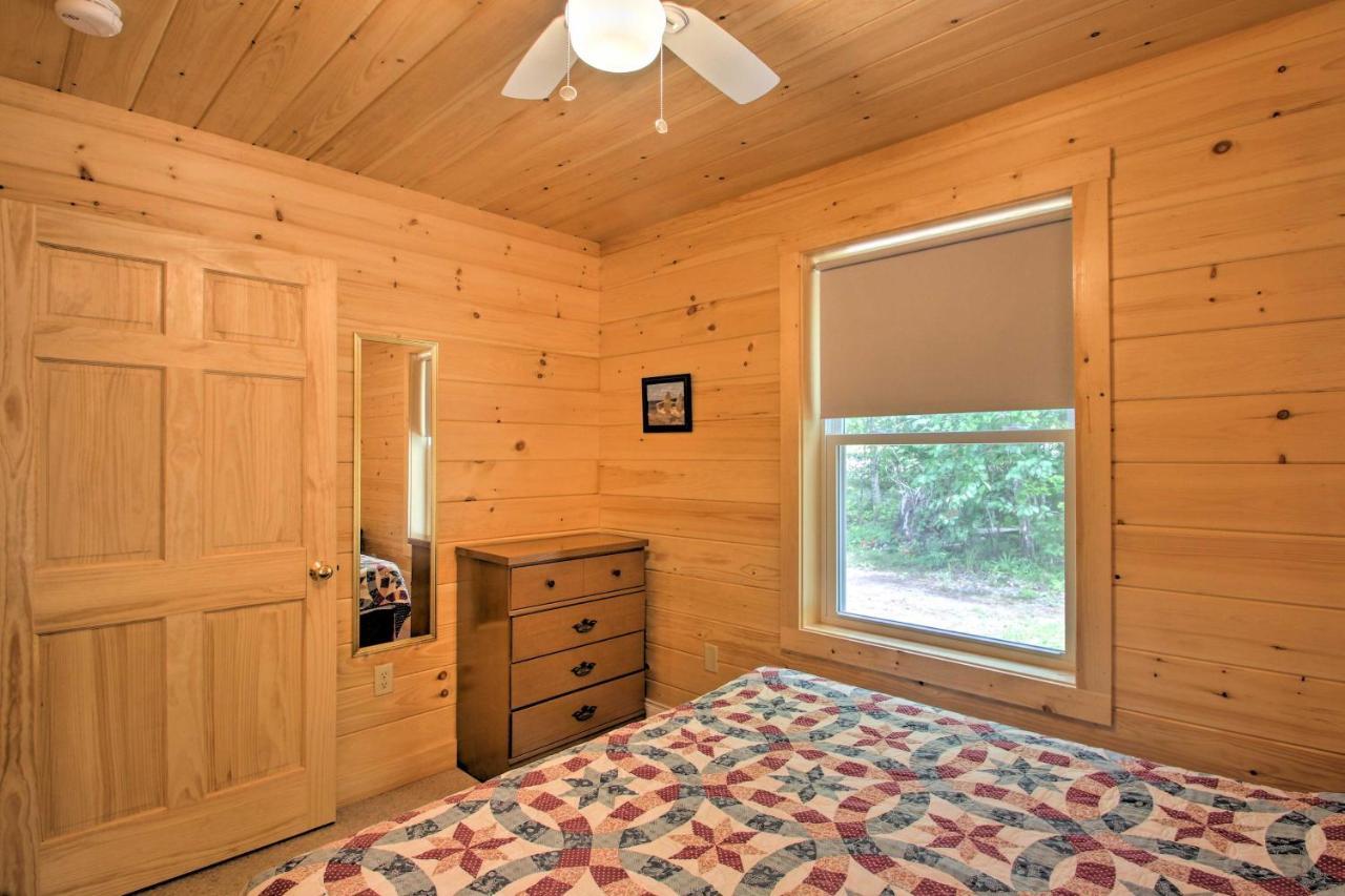 Family Cabin With Beach Access On Panther Pond Raymond Bagian luar foto